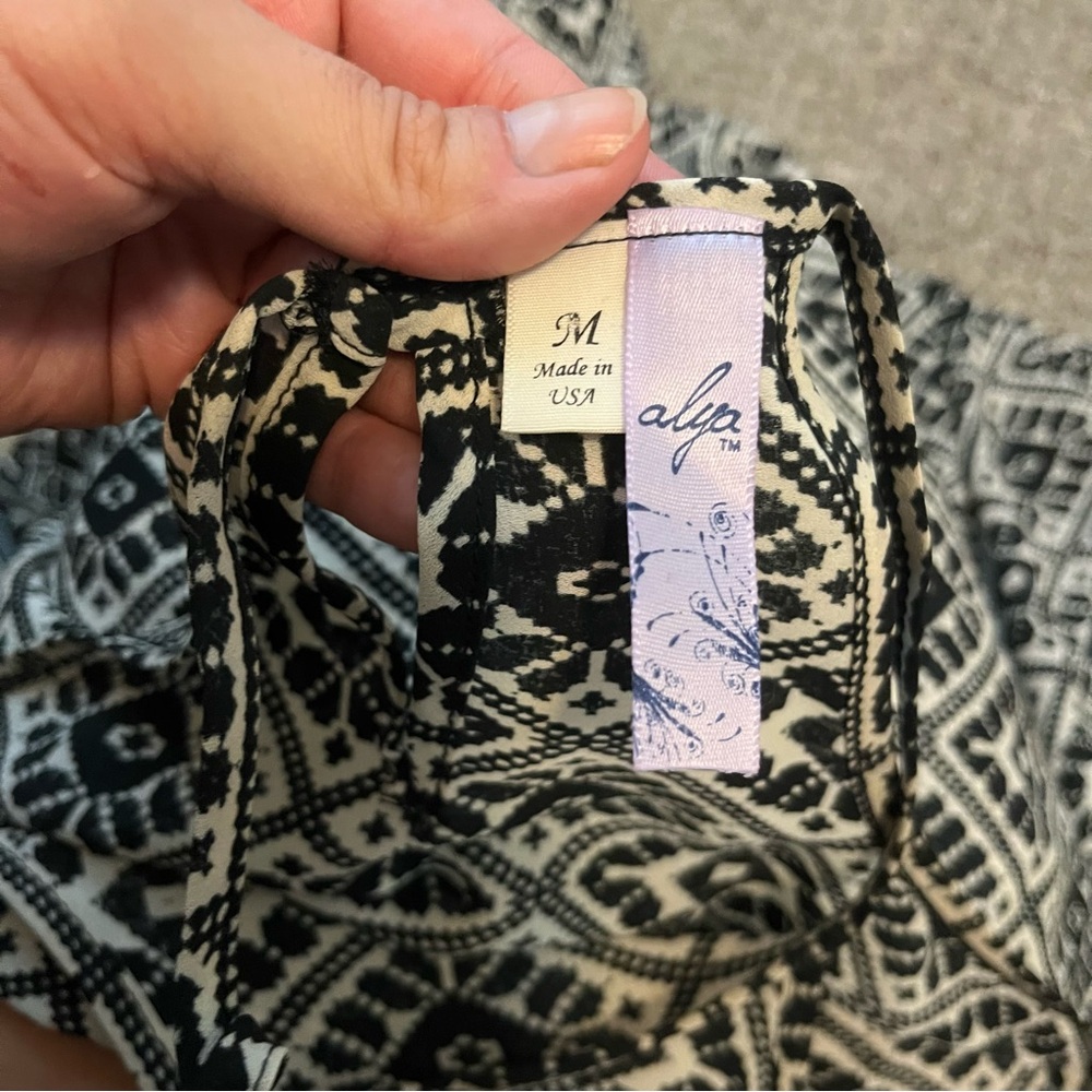 TANK TOP - Picture 5 of 5
